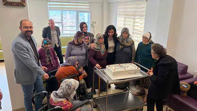 Tosya’da duygusal anlar: Başkan Kavaklıgil’den huzurevi sakinlerine anlamlı ziyaret