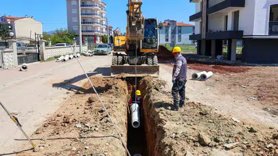 Uşak’ta yollar baştan aşağı yenileniyor: Belediye ekipleri sahada seferberlik ilan etti