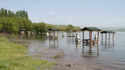Kuraklıktan eser kalmadı: Kılıçkaya Barajı taştı, piknik alanları sular altında kaldı