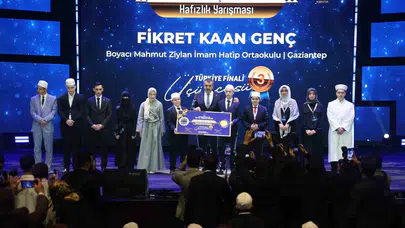 Bakan Tekin'den dijital çağ uyarısı: Çocuklarımızı algoritmaların insafına terk edemeyiz