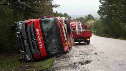 Yangına yetişmek isterken canlarından oluyorlardı: Kastamonu’da itfaiye aracı kaza yaptı