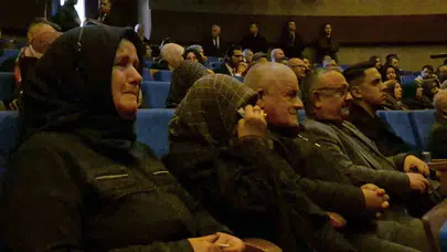 Vatanın kahramanlarına vefa borcu: Bedel belgeseli Düzce’de izleyenleri duygulandırdı