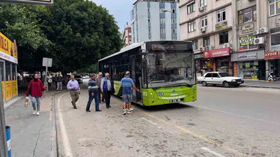 Adana’da ulaşım krizi: Vatandaş dolmuş yerine yürümeyi tercih ediyor