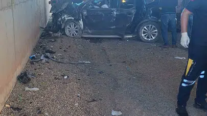 Diyarbakır’da korkunç kaza: Alt geçitte duvara çarpan otomobildeki 5 kişi hastanelik oldu