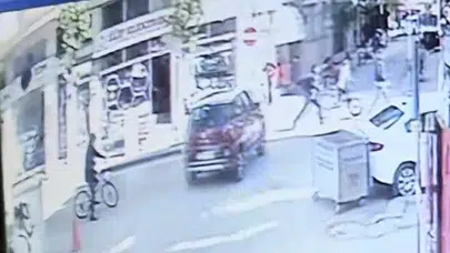 Eskişehir’de dehşet anları: Ters yöne giren otomobil köşede bekleyen kadını hayattan kopardı
