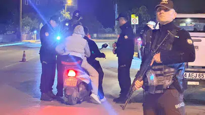 Akyazı’da bayram mesaisi: Emniyetten kuş uçurtmayan huzur operasyonu