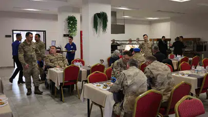 Üniforma aşkı engel tanımadı: Serkan’ın kışla heyecanı herkesi duygulandırdı