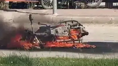 Trafik ışıklarında korku dolu anlar: Sürücü son anda kurtuldu