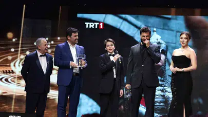 Sahne ışıkları onun için yandı: Küçük yıldızın büyük gururu