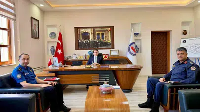 Hisarcık’ta güvenlik zirvesi: Vatandaşın huzuru için yeni yol haritası belirlendi