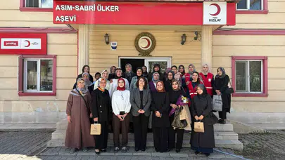 Ağrı’da fedakarlığın adı oldular: Kızılay, yaşam mücadelesi veren anneleri yalnız bırakmadı