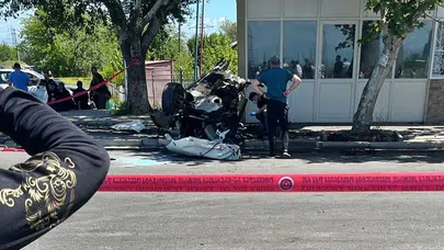 Gençlik hayalleri yollarda söndü: Gardabani’de otomobil ağaca çarptı, 7 can kaybı