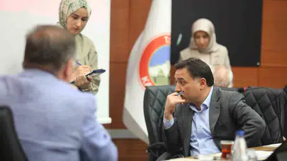 Kayseri’de kapılar vatandaşa ardına kadar açıldı: Vali Çiçek sorunları yerinde dinledi