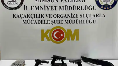 Samsun’da emniyetin radarına takıldılar: Silah kaçakçılarına şafak baskını