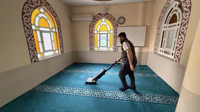 Kartepe'de bayram hazırlığı: İbadethaneler pırıl pırıl olacak