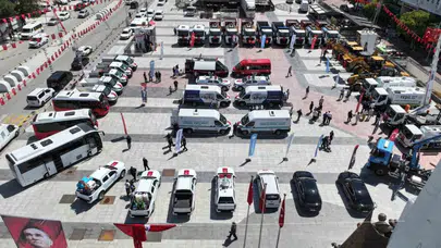 Manisa’da dev bütçeli hizmet hamlesi: Borçsuz harçsız 376 yeni araç sahaya iniyor