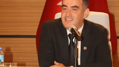 Başkan Arıcı’dan bayram mesajı: Cumhuriyet vurgusuyla umut tazeledi