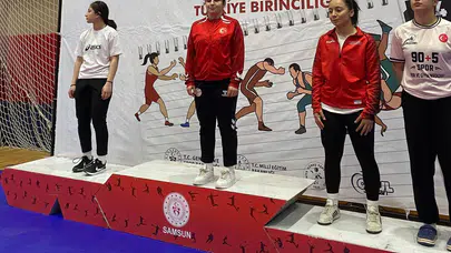 Sivas minderden zirveyle döndü: Ecrin Ülkü Asanakut rakiplerini tek tek devirdi