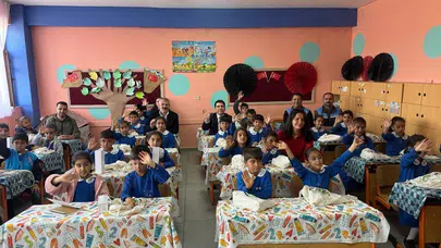 Geleceğin dünyasını bugünün çocukları inşa edecek: Eti Bakır’dan dev çevre seferberliği