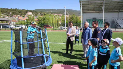 Çameli’de erteleme kararı neşeye engel olamadı: Minikler bayramı doyasıya kutladı