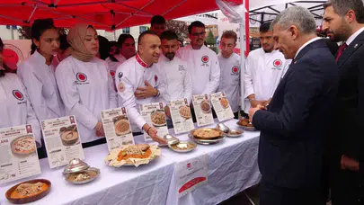 Yozgat’ta lezzet şöleni: Testi kebabı kırıldı, çekicin kırılması herkesi güldürdü