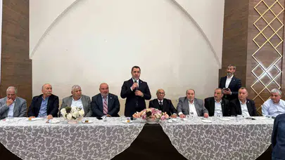 Gaziantep’in köklü çınarı Bozgeyik ailesi bayram sofrasında buluştu: Birlik ve beraberlik mesajları damga vurdu