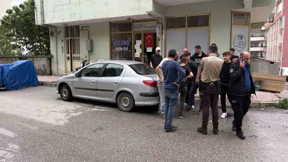 Saniyelerle yarıştı: Seyir halindeki araç bir anda dumanlara boğuldu
