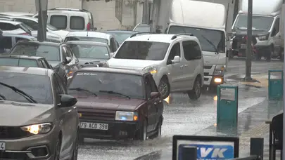 Kilis’te göz gözü görmüyor: Sürücüler yolda ilerlemekte zorlandı