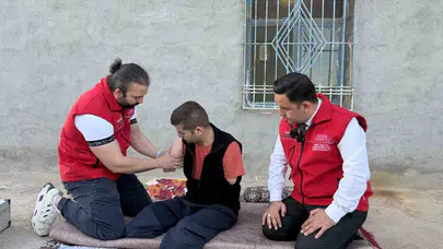 12 yaşındaki Ecrin’in fedakarlığı dünyaya duyurdu: 4 uzvunu kaybeden baba için umut ışığı yandı