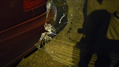 Eyüpsultan’da gece yarısı dehşeti: Motosikletli saldırganlar dükkanı kurşun yağmuruna tuttu