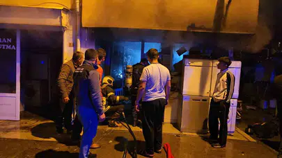 Zonguldak'ta gece yarısı dehşeti: Tamirhane küle döndü, müşterilerin eşyaları yandı