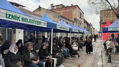 Altı asır sonra bile gönülleri birleştiriyor: Eşrefoğlu Rumi İznik’te dualarla anıldı