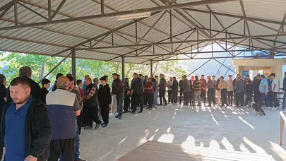 Adana’da bayram sabahı değişmeyen ritüel: Asırlık gelenek kuşaktan kuşağa aktarılıyor