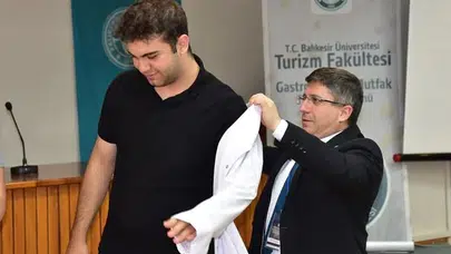 Mutfak sanatlarına ilk adım: Balıkesir’de şef adayları beyaz ceketleriyle buluştu