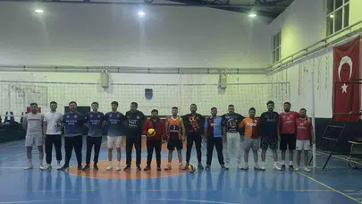 Voleybol fileleri vefa için gerildi: Şehit öğretmen Fatmanur Çelik’in anısı turnuvada yaşıyor