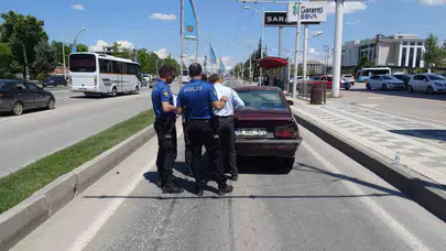 Malatya’da korkutan kaza: Otobüs ve otomobil çarpıştı, ortalık savaş alanına döndü