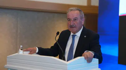 Buz pateninde yeni dönem: Recep Ali Er başkanlık koltuğuna oturdu