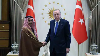 Ankara'da kritik diplomasi trafiği: Erdoğan'dan Suudi Bakan'a kabul