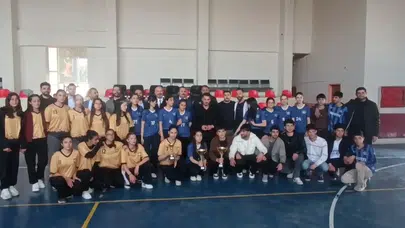 Filede fırtına gibi estiler: Özalp’te şampiyonlar belli oldu