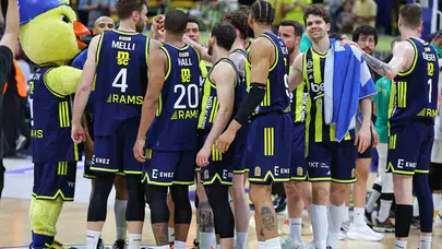 Dev derbi öncesi nefesler tutuldu: Basketbolda final yolunda ilk perde açılıyor