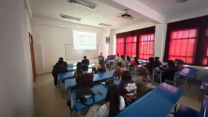 Sadece ders notu değil kariyer rotası: Hisarcık MYO’da danışmanlık seferberliği