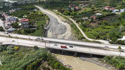 Hatay’da köprü faciası: Sel sularına kapılan Musa Paşa her yerde aranıyor