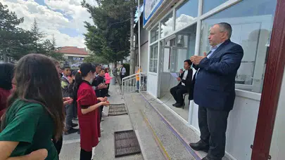 Sıraları boş kaldı ama kalplerde hep yaşayacak: Ahmet Göçmen okulunda dualarla anıldı