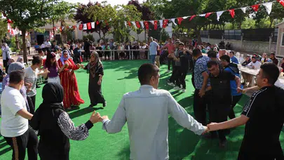Urfa’nın ezgileri engelleri kaldırdı: Sıra gecesinde unutulmaz buluşma