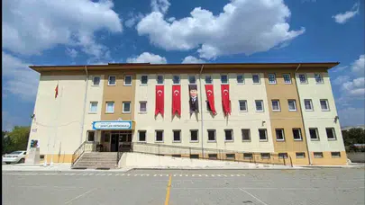 Kütahya’dan Avrupa’ya eğitim köprüsü: Hisarcık Şehitler Ortaokulu zirveye adını yazdırdı