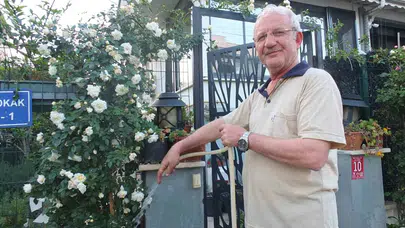 Tarihi meşelerin gölgesinde renk cümbüşü: Ören’de bahçeler çiçek açtı