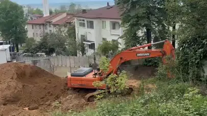 Düzce’de korku dolu anlar: İnşaat temeli çöktü, apartman sakinleri evlerini terk etti