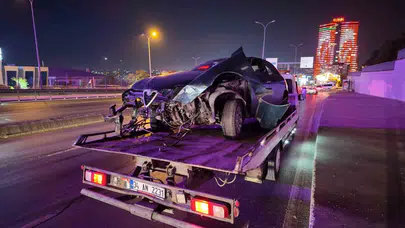 Avcılar'da gece yarısı dehşeti: E-5'ten yan yola uçtu, burnu bile kanamadı