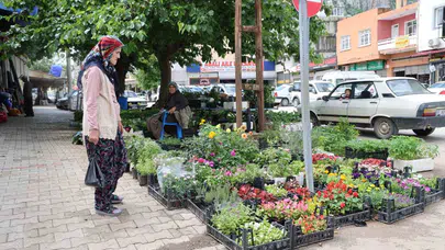 Market raflarından uzaklaşıp kendi bahçesine dönüyor: Kozan’da ata tohumu bereketi başladı