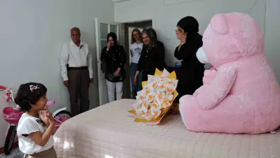 Yolda başlayan bir tesadüf umuda dönüştü: Minik Zeynep’in hayalleri gerçek oldu